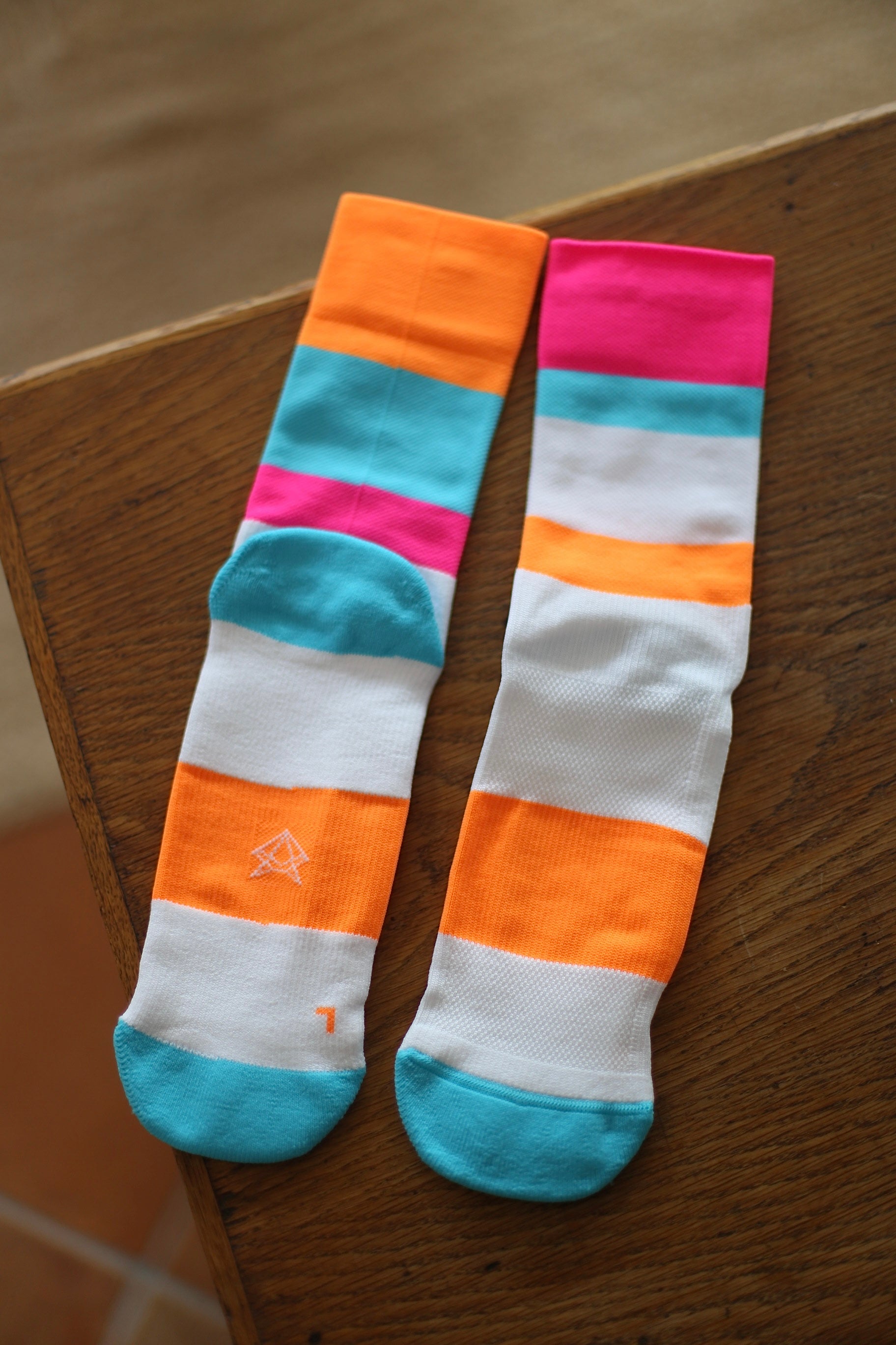 INCYLENCE RUNNING BANDS CYAN ORANGE
