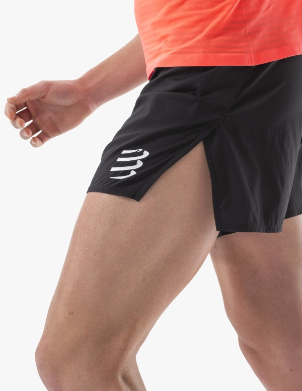 Racing split short Compressport