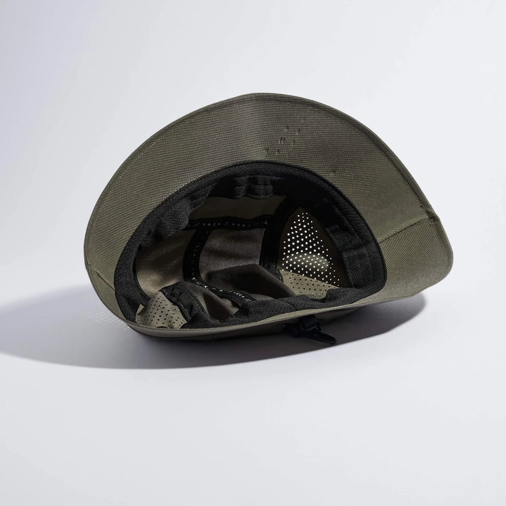 VÅGA feather bucket hat