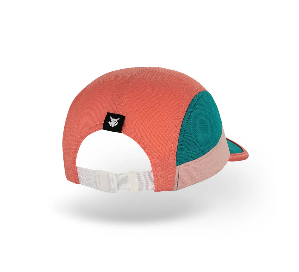 Incylence running cap Scarlett Moss